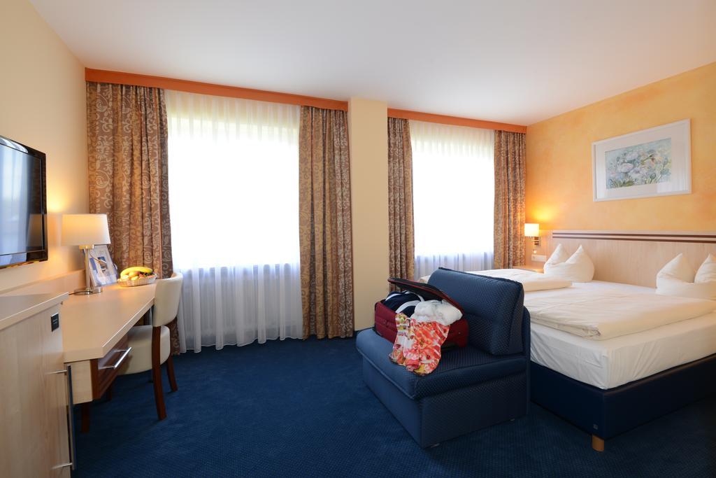 Hotel Apollo Garni Regensburg Buitenkant foto